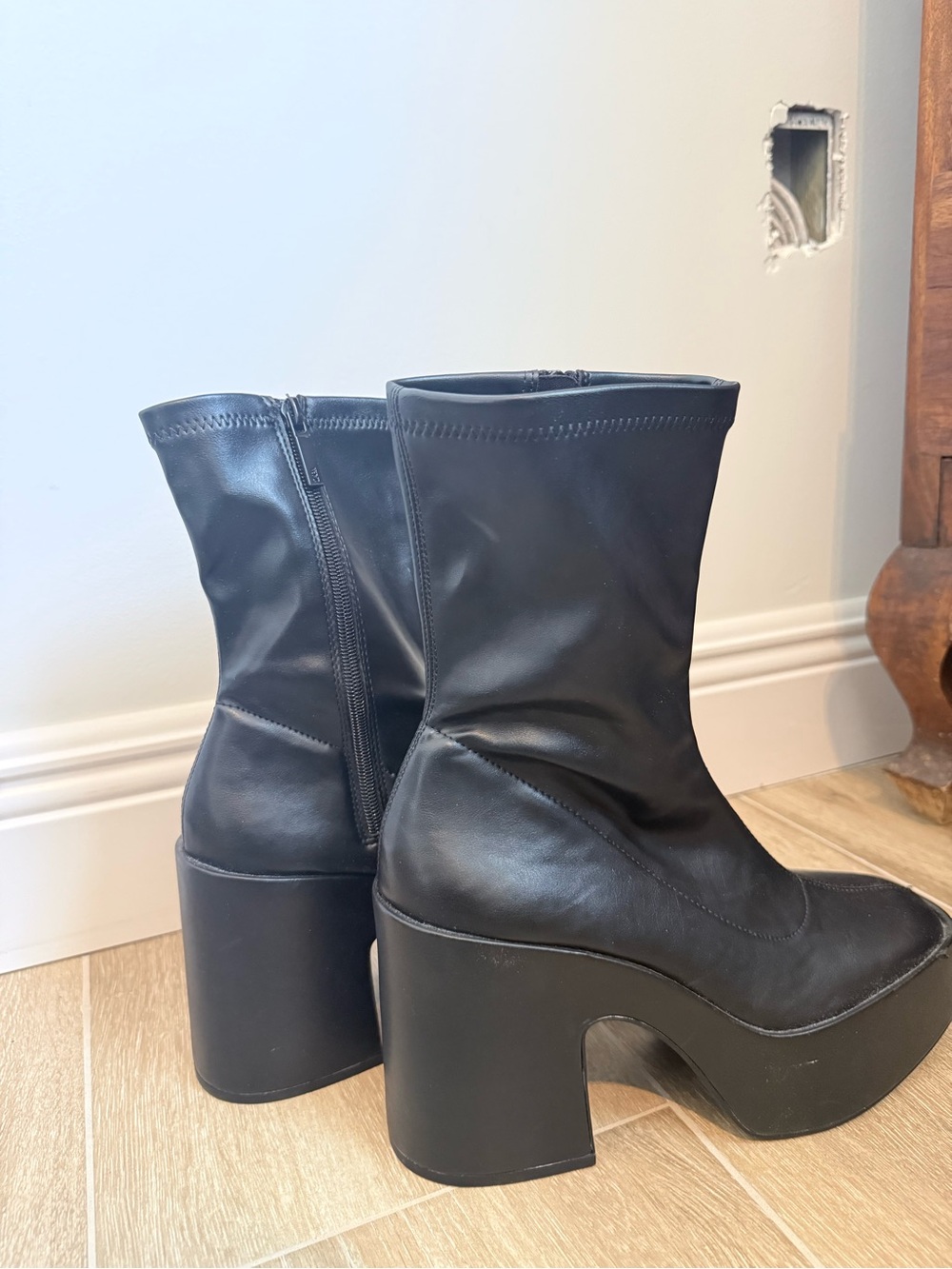 Zara Black Chunky Platform Ankle Boots NWT - Picture 8 of 10